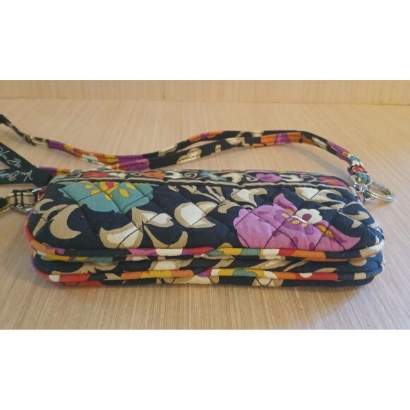 Vera Bradley Zip Wristlet Wrist Wallet Floral Small Quilted Logo Keychain Strap - Picture 2 of 13